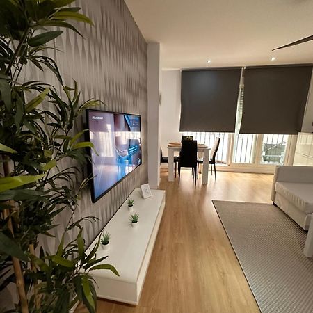 Carreteria Deluxe Apartment Malaga Bagian luar foto