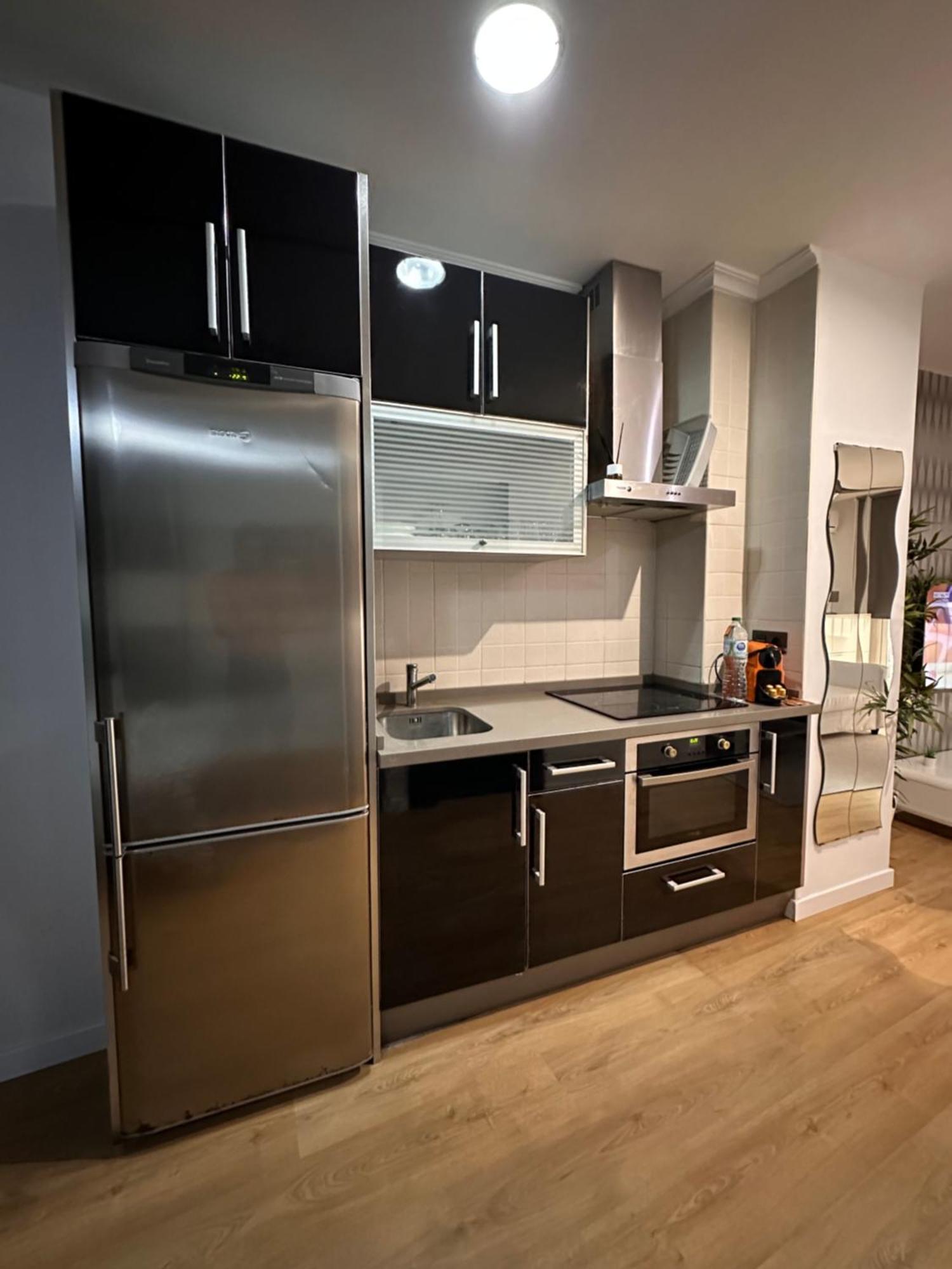 Carreteria Deluxe Apartment Malaga Bagian luar foto