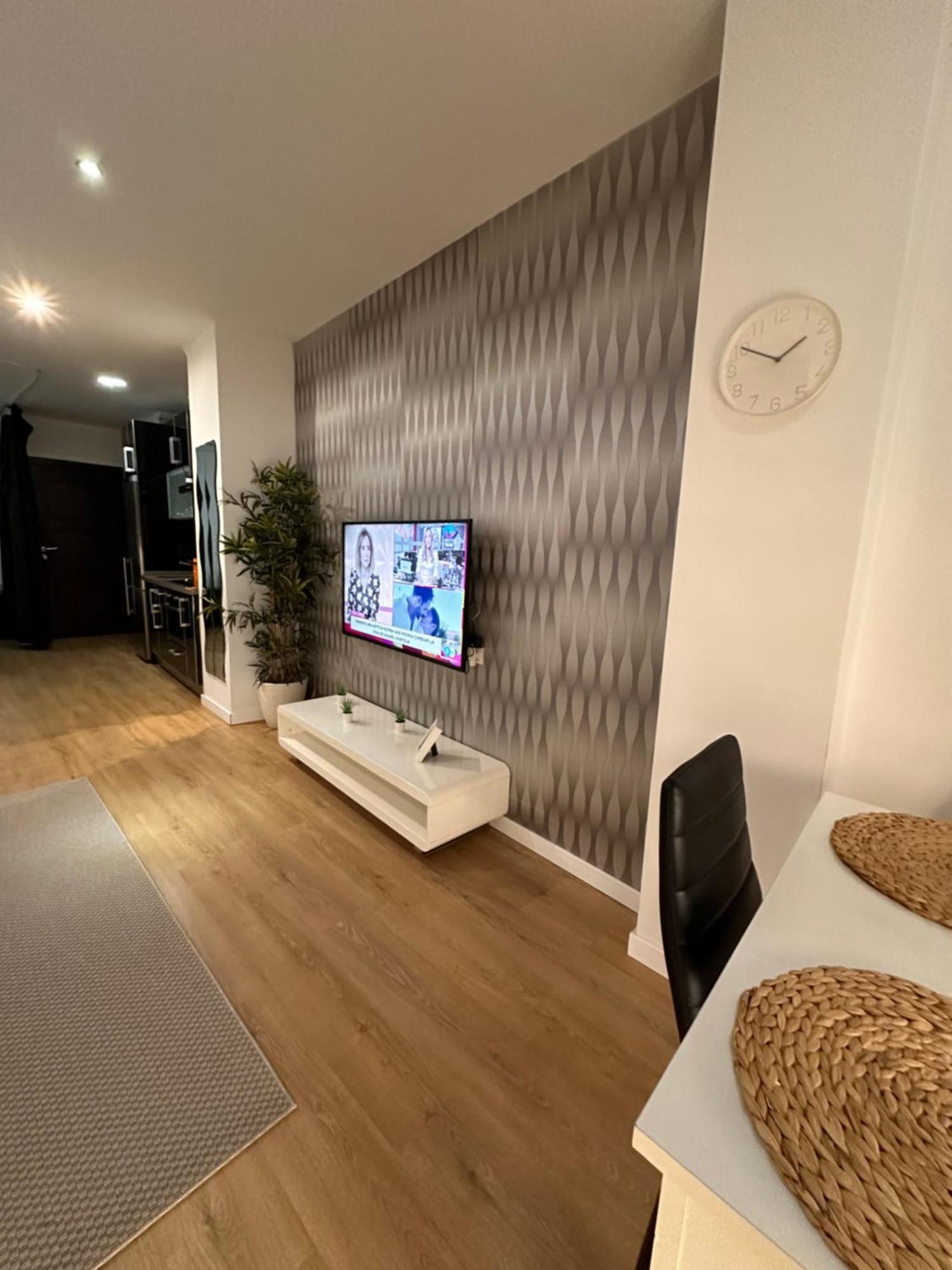 Carreteria Deluxe Apartment Malaga Bagian luar foto